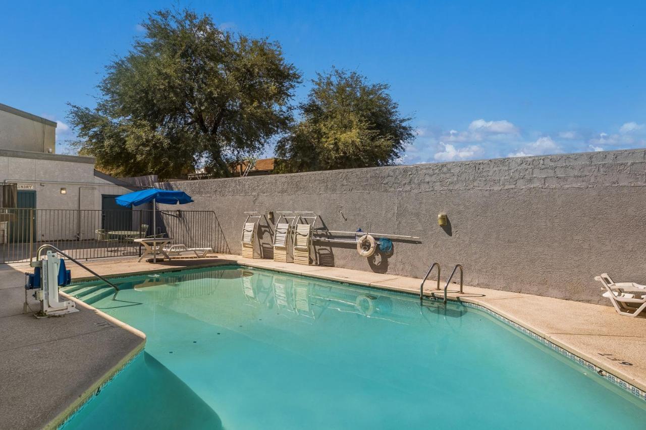 Knights Inn Tucson D.M.A.F Area Exterior foto